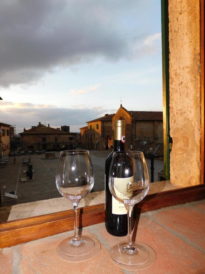 Sognare Nel Castello Hotel Monteriggioni Exterior foto